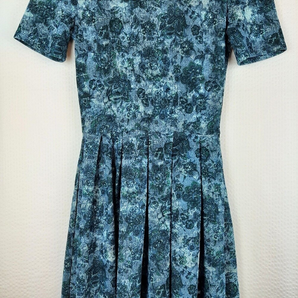Lularoe Women Beautiful Elegant Amelia Dress Blue Floral Stretch Pockets XS - Picture 8 of 12